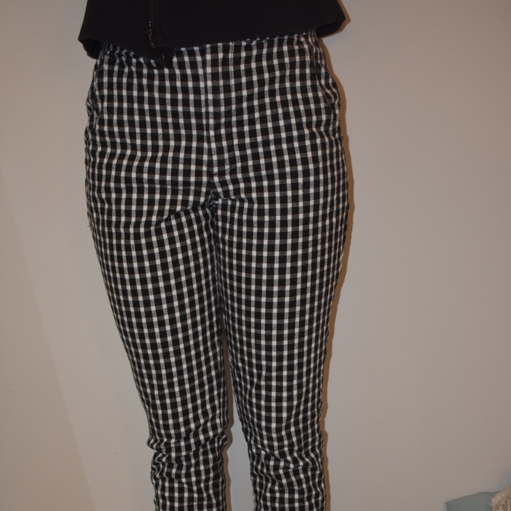 Hollister Black and white pants